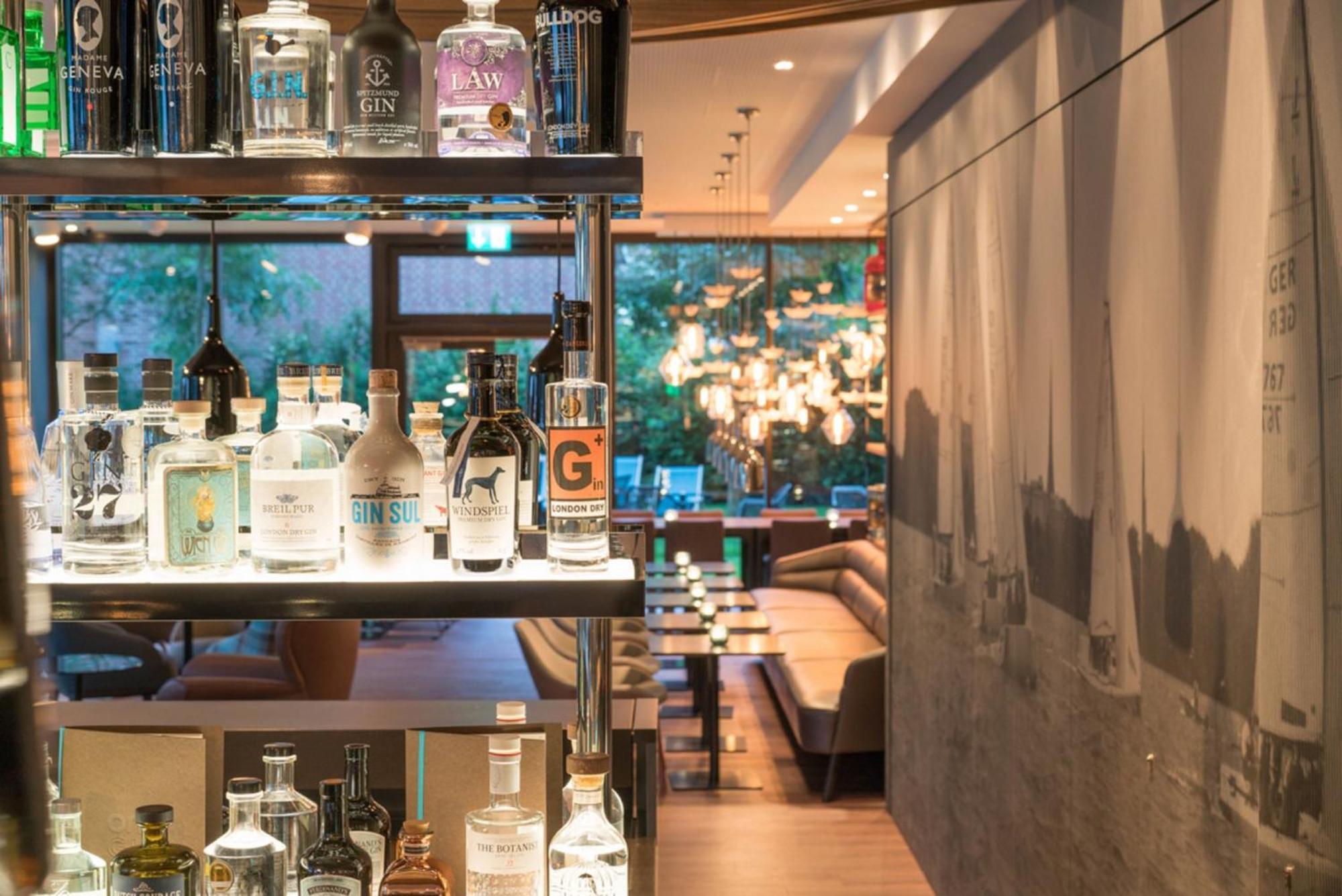 Motel One Hamburg-Alster Exterior photo