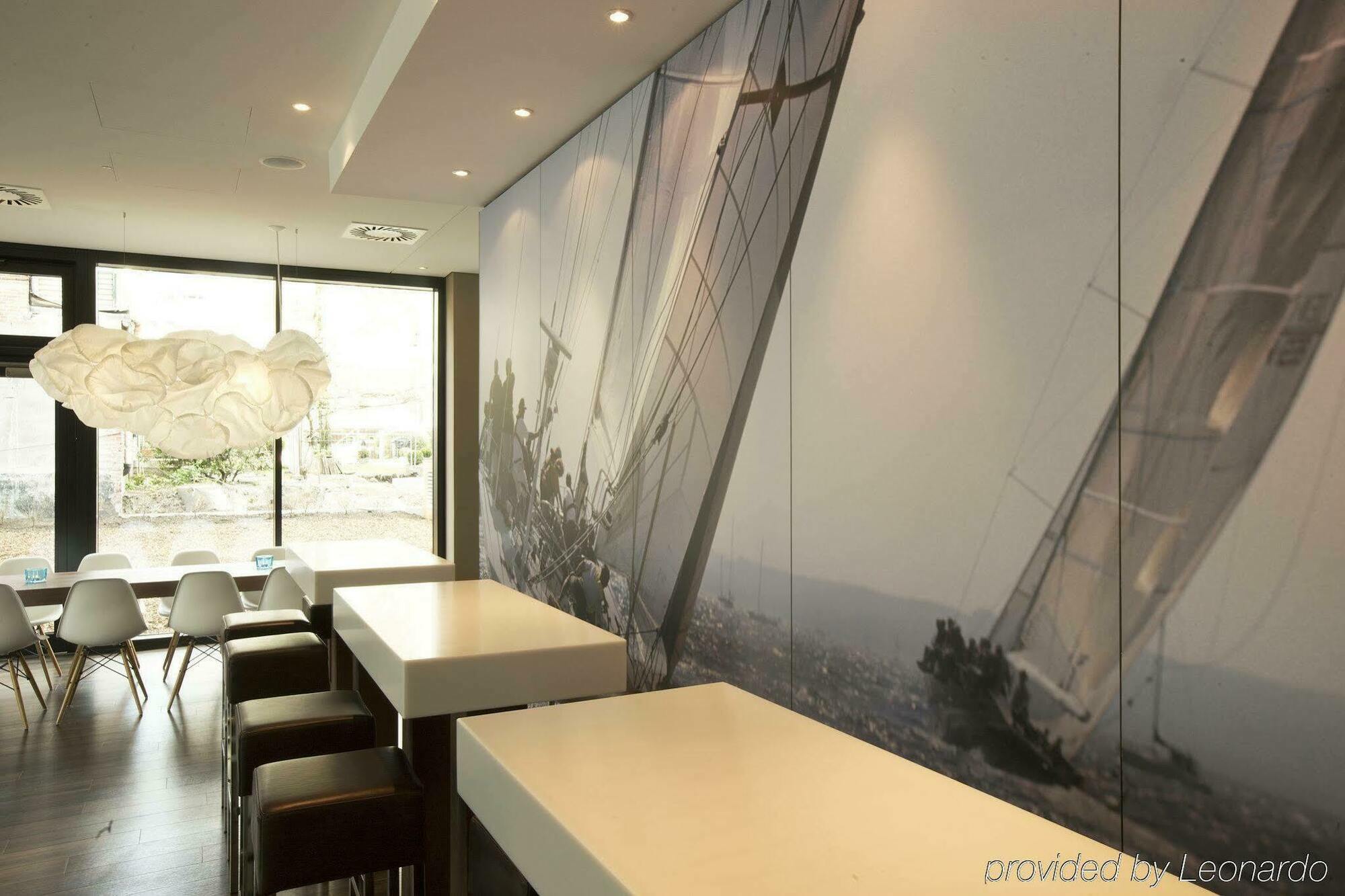 Motel One Hamburg-Alster Exterior photo